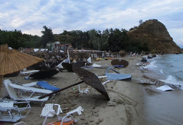 Následky bouře na poloostrově Chalkidiki.
