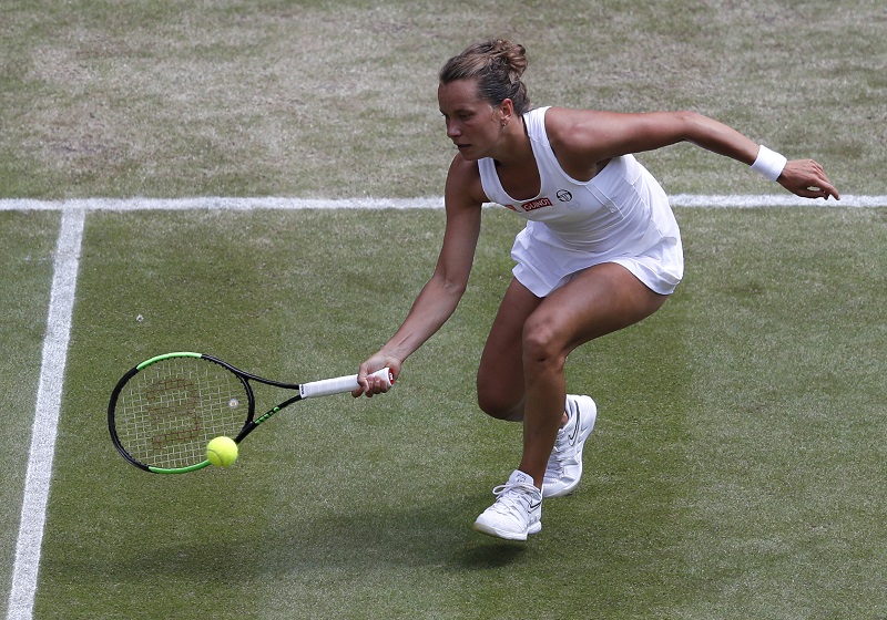 Barbora Strýcová bude své wimbledonské finále hrát až v neděli.