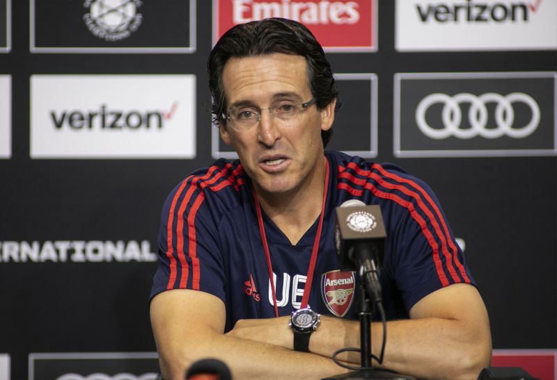 Trenér fotbalistů Arsenalu Unai Emery. Trenér fotbalistů Arsenalu Unai Emery.