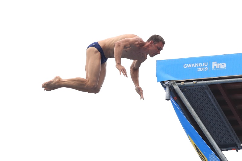 Michal Navrátil si stříbro tentokrát nevyskákal, skončil pod stupni vítězů.