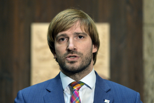 Ministr zdravotnictví Adam Vojtěch.