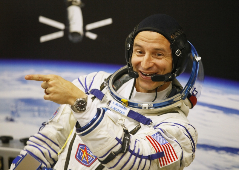 Vlajky, golfové hole, či fotky nechali astronauté na Měsíci.