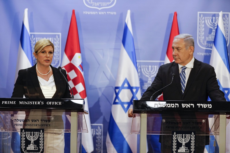 Chorvatská prezidentka Kolinda Grabarová Kitarovičová je názoru, že Bosnu ovládají islamisté.