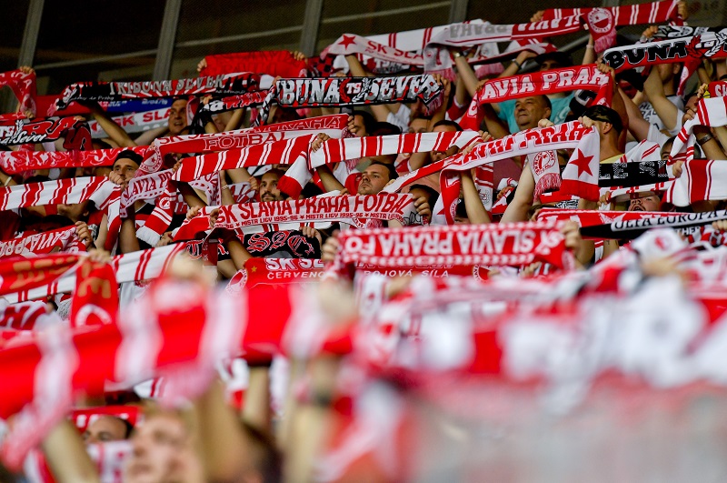 Fanoušci Slavie v příštím domácím zápase svému týmu nepomohou.
