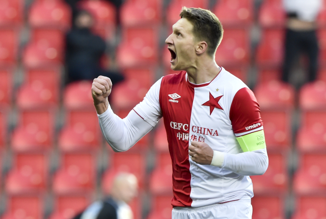 Fotbalista Slavie Milan Škoda.