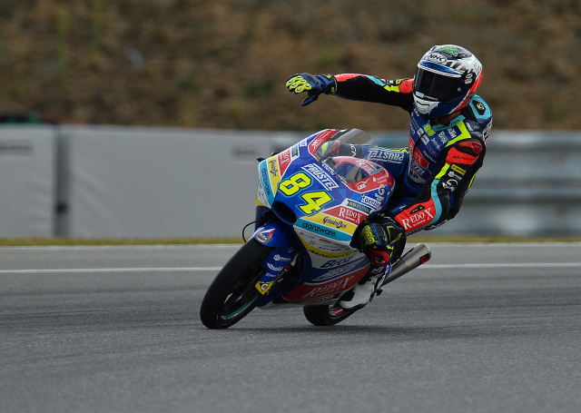 Jezdec kategorie Moto3 Jakub Kornfeil během tréninku na VC ČR.
