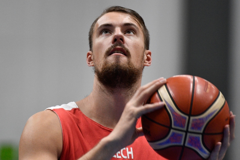 Český basketbalista Ondřej Balvín.