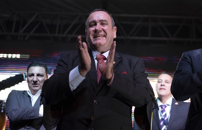 Alejandro Giammattei získal ve druhém kole 59 procent hlasů.