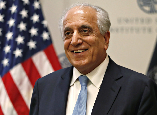 Americký vyjednávač Zalmay Khalilzad.