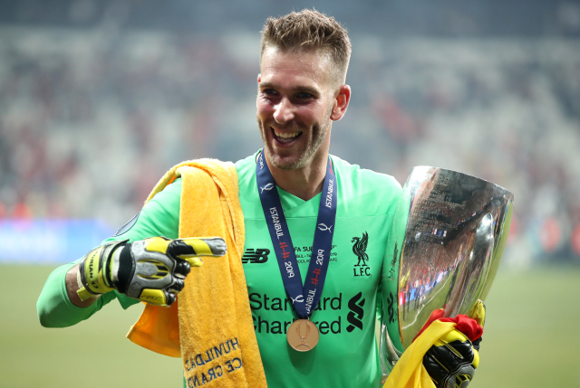 Brankář Liverpoolu Adrián. 