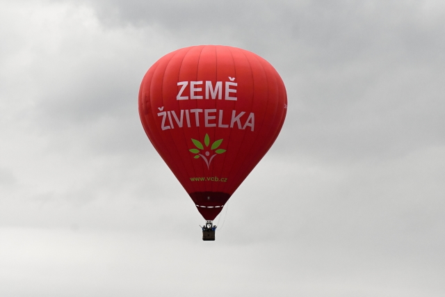 Balon akce Země živitelka.