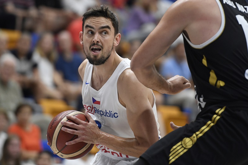 Čeští basketbalisté porazili v Hamburku Maďarsko, pomohl k tomu Tomáš Satoranský (na ilustračním snímku).