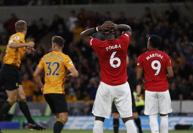 Paul Pogba jen pár sekund poté, co nedal proti Wolves penaltu.