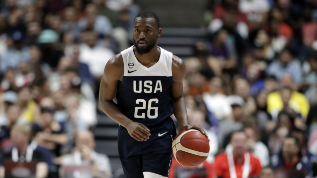 Nejlepší střelec USA proti Austrálii Kemba Walker.