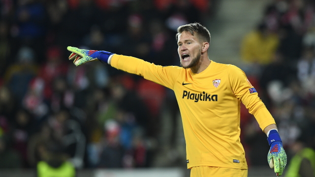Brankář FC Sevilla Tomáš Vaclík.
