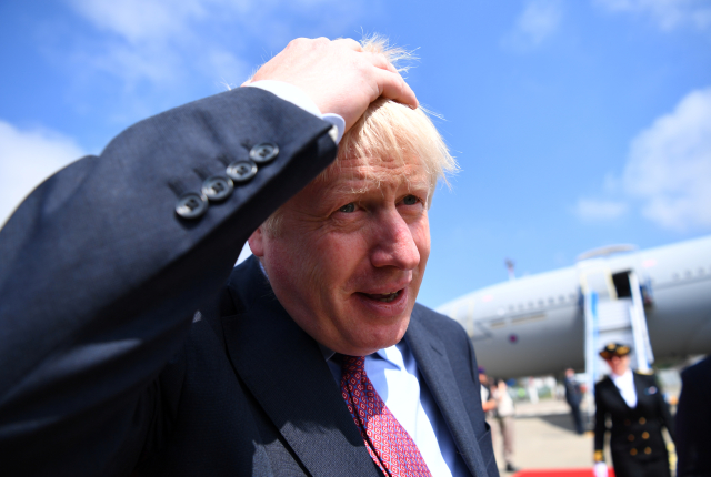 Boris Johnson nechce, aby Dolní sněmovna zabránila odchodu z EU bez dohody.