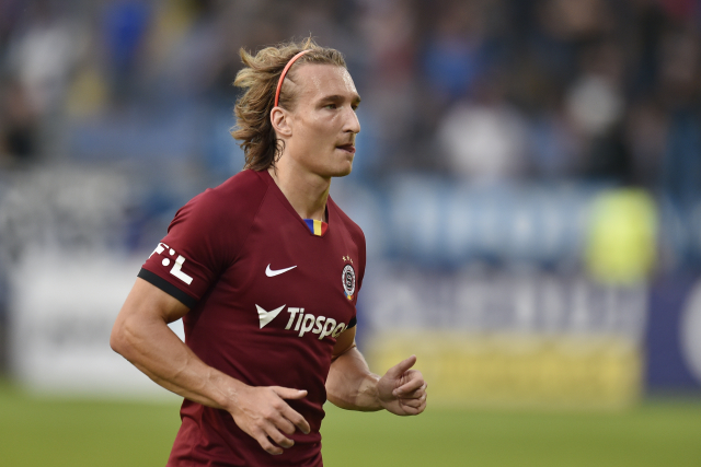 Fotbalista Matěj Hanousek.