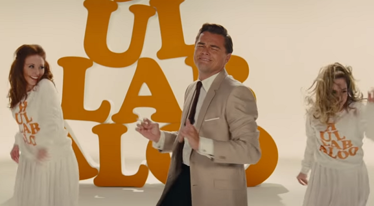 Snímek z filmu Tenkrát v Hollywoodu.