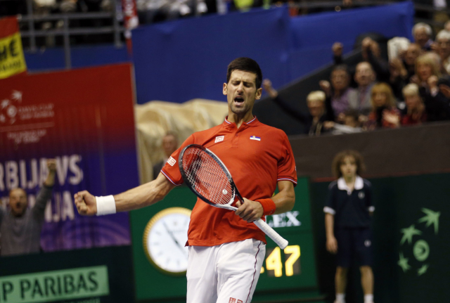 Novak Djokovič při reprezentování Srbska v Davisově poháru.