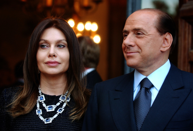 Silvio Berlusconi a Veronica Lariová.