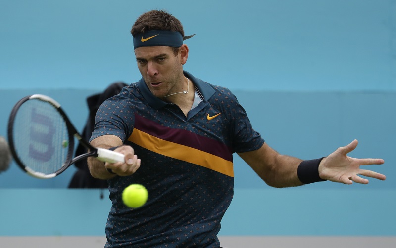 Argentinský tenista Juan Martín del Potro se po zlomenině čéšky vrátí na turnaje v polovině října. 