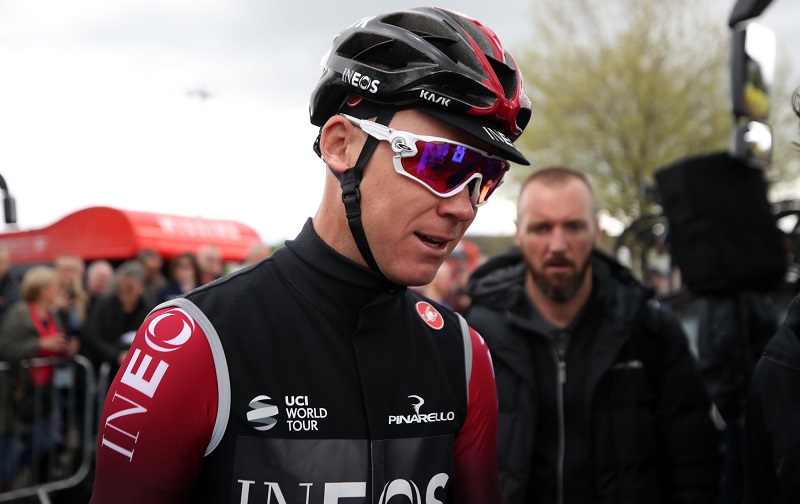 Poprvé v sedle. Froome se po vážném zranění vrací zpět.