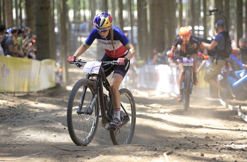 Mistryní světa v cross country horských kol se v Mont-Sainte-Anne stala podruhé v kariéře Francouzka Pauline Ferrandová-Prévotová. 