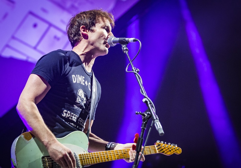 James Blunt se příští rok v březnu vrátí do Prahy.