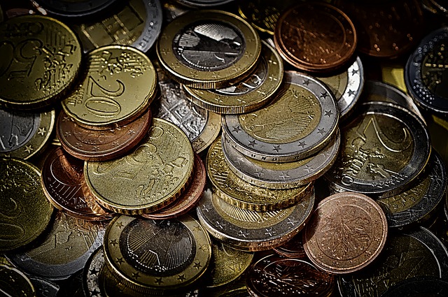 ECB chystá výraznou stimulaci, asi včetně snížení úroků