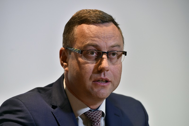 Veřejnost by podle Pavla Zemana neměla být informována o mezikrocích, ale až o zásadních postupech.