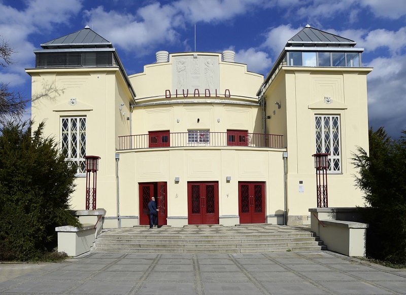 Městské divadlo Kladno. 
