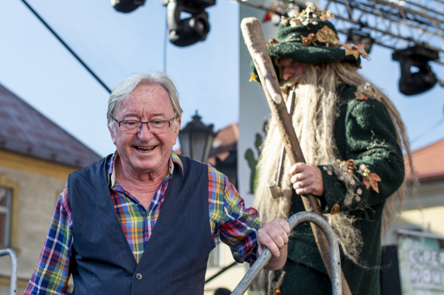 Patron festivalu Jičín - město pohádky herec Jiří Lábus.