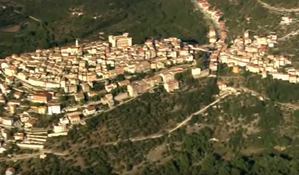 Castel San Vincenzo, Molise.