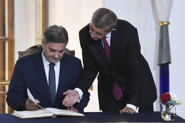 Bosenský premiér Denis Zvizdić (vlevo) a český premiér Andrej Babiš.