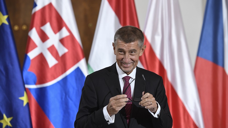 Ústavní činitelé podle Andreje Babiše situaci ohledně Kosova proberou.