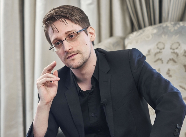 Edward Snowden. 