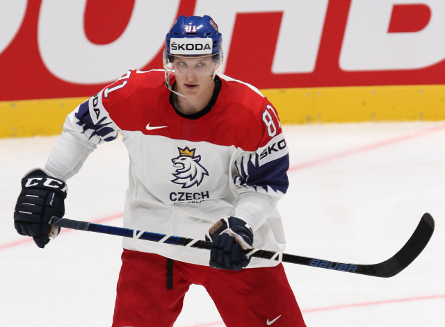 Dominik Kubalík v dresu české hokejové reprezentace.