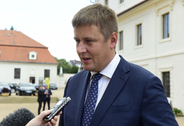 Ministr zahraničí Tomáš Petříček. 