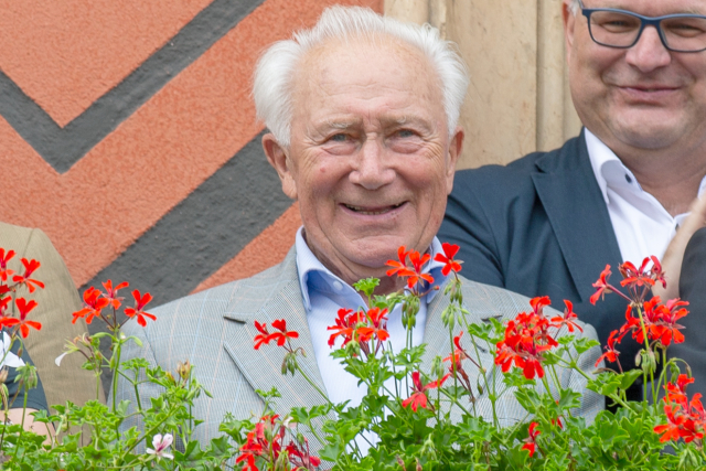 Zemřel kosmonaut Sigmund Jähn.