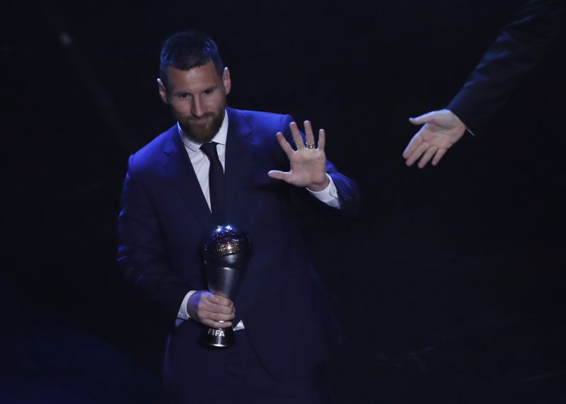 Messi překonal Ronalda. Pošesté vyhrál anketu FIFA.