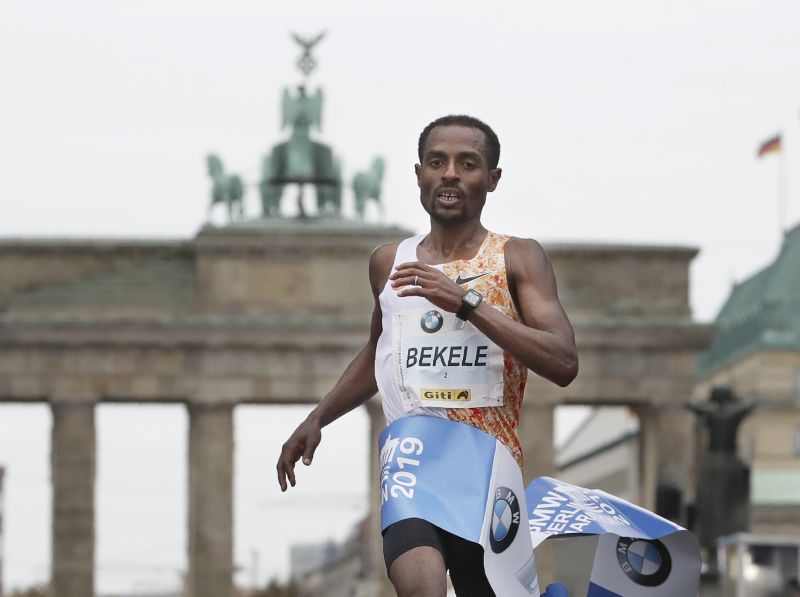 Keňan Kenenisa Bekele.