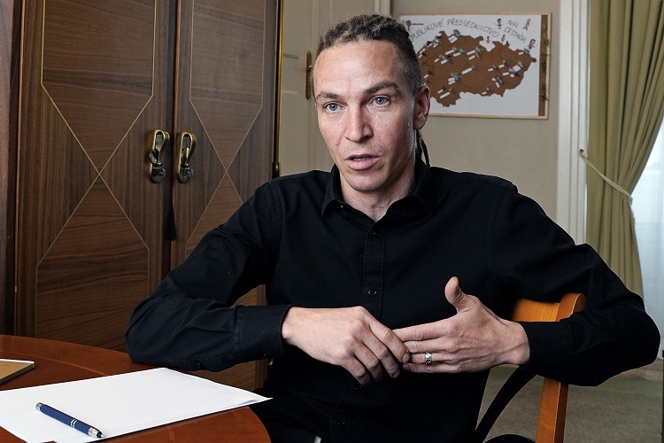 Šéf Pirátů Bartoš.