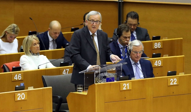 Šéf EK Jean-Claude Juncker při proslovu.