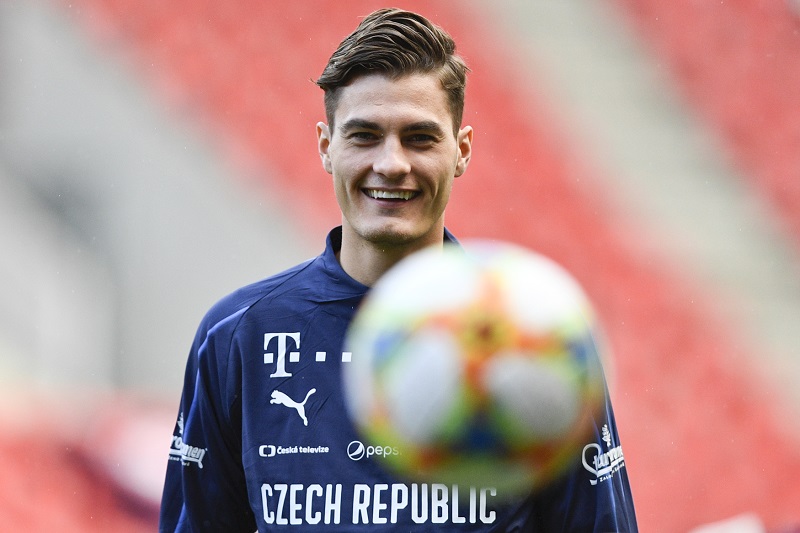 V útoku reprezentace proti Anglie nechybí uzdravený útočník Patrik Schick. 