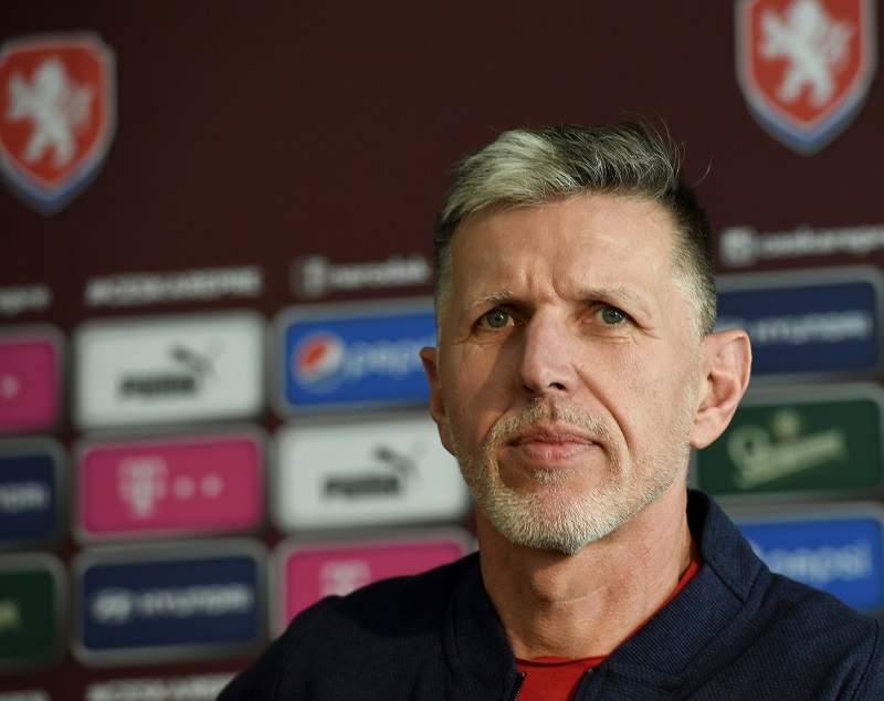 Trenér Jaroslav Šilhavý věří, že čeští fotbalisté odehrají pondělní přípravné utkání se Severním Irskem se stejným nadšením a nasazením jako páteční vítězný duel evropské kvalifikace proti Anglii.