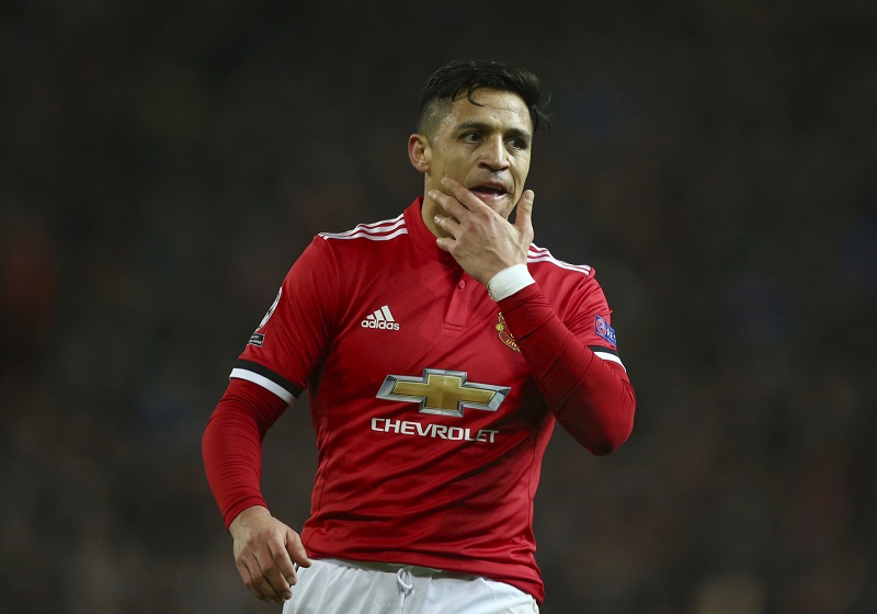 Útočník Interu Milán Alexis Sánchez se podrobil operaci vazů v levém kotníku a bude tři měsíce bez fotbalu.