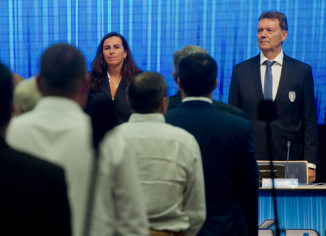 Místopředseda Fotbalové asociace ČR Roman Berbr a bývalá šéfka komise rozhodčích Dagmar Damková.