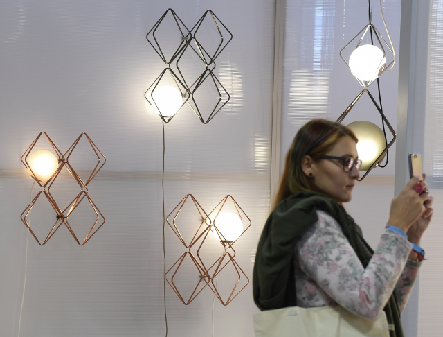 Hlavní cenu Designbloku dostala Lucie Koldová (na snímku).