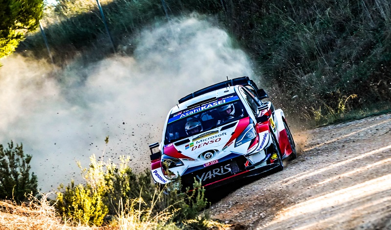 Tänak sesadil Francouze a slaví prémiový titul.