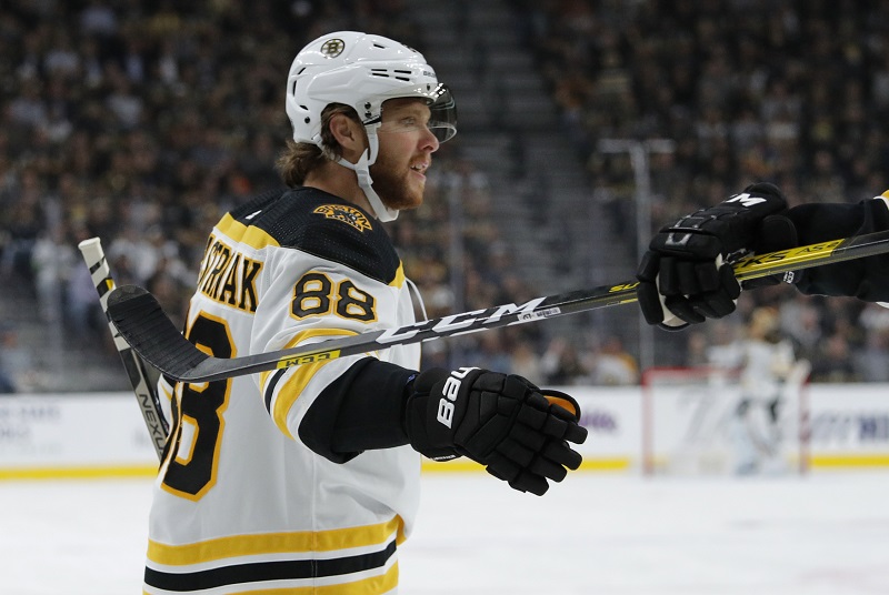Bostonský útočník David Pastrňák byl v NHL vyhlášen druhou hvězdu měsíce října. 